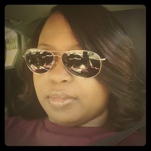 Meet your Posher, Kiasha